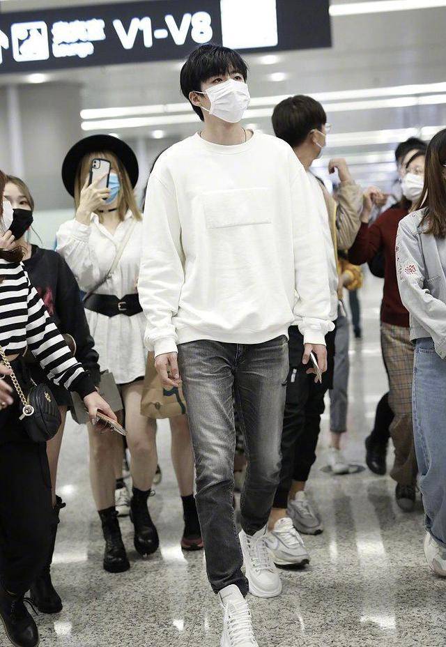 {浦東}(明星穿搭男夏季)